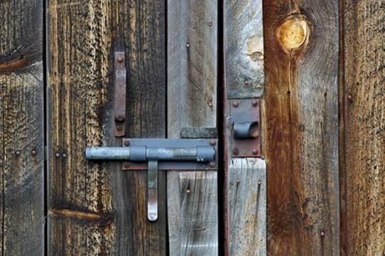 Mismatched door lock